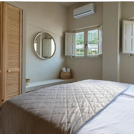 Holiday home Gehele Exclusief Luxe Townhouse In Marbella Ojen